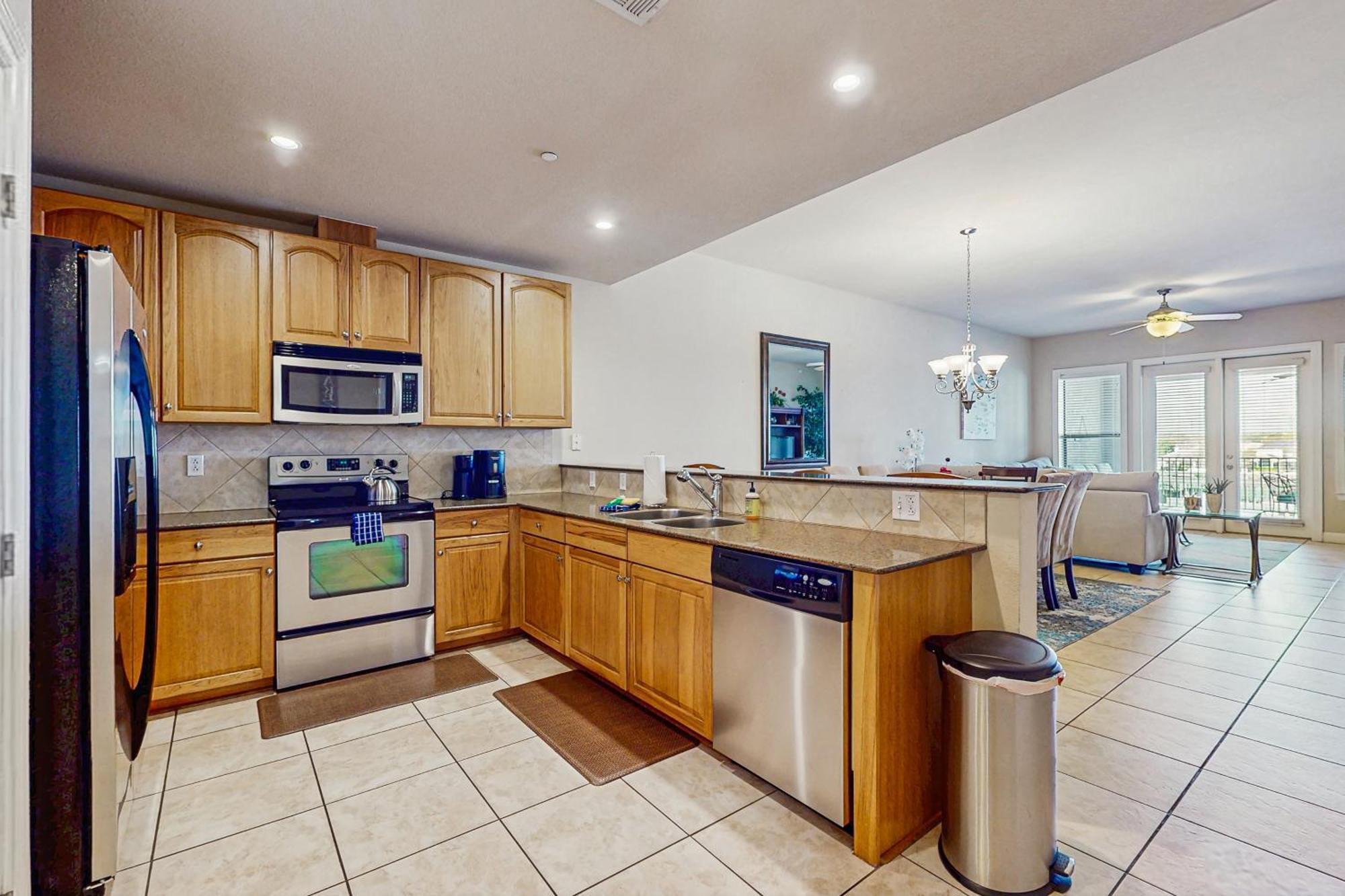The Waters Condo Building 3 Horseshoe Bay Bagian luar foto